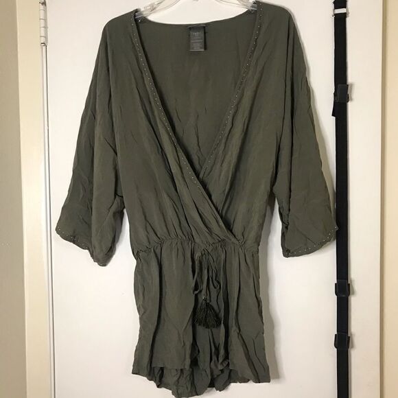 Vince Camuto Swim cover up olive green romper - Picture 1 of 7